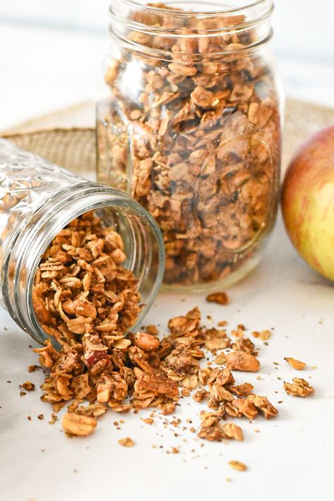 Peanut Butter Apple Pie Granola | Balanced Taste Sourdough Apple Pie, Apple Pie Granola, Apples And Peanut Butter, Sourdough Apple, Apple Granola, Peanut Butter Apple, Chocolate Coconut Cookies, Healthy Apple Pie, Blueberry Crumb Cake