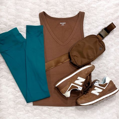 Soft Autumn Outfit Inspo: Athleisure/Activewear. Brown retro New Balance sneakers. Shop this look on LTK New Balance 574 Brown Outfit, New Balance 574 Brown, Retro New Balance, Soft Autumn Palette, Autumn Outfit Inspo, Autumn Palette, Balance Sneakers, Soft Autumn, Brown Outfit