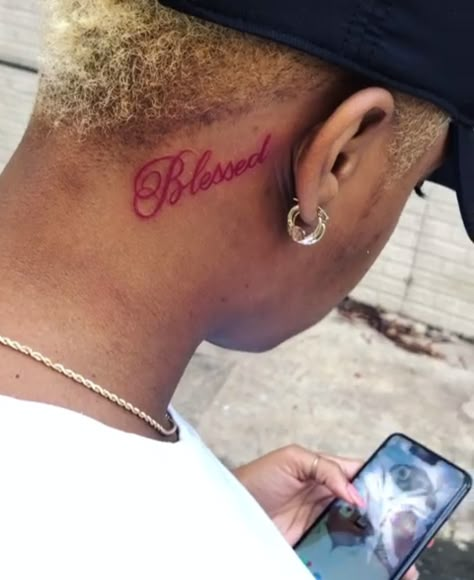 pin : @acquaintcd Name Behind Ear Tattoo Men, Blessed Tattoo On Neck, Crown Behind Ear Tattoo, Red Face Tattoo, Tattoos On Back Of Neck, Name Tattoos On Back, Tattoo On Back Of Neck, Small Name Tattoos, Small Name Tattoo