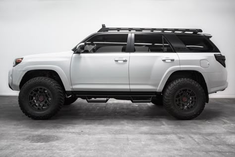 Lifted Chevy Tahoe, Toyota Sequioa, 4th Gen 4runner, 4runner Accessories, 4runner Mods, Vans Painted, Toyota Accessories, Toyota 4runner Trd, Toyota Suv