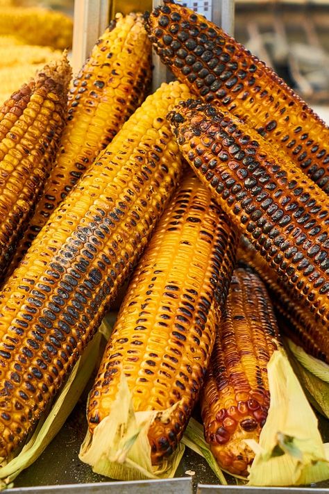 Here's How to Grill the Perfect Summer Corn Grilled Fruit Dessert, Grilled Potato Recipes, Grilled Fruit Recipes, Grilled Pineapple Recipe, Grilled Appetizers, Corn Recipes Side Dishes, Grilled Vegetable Recipes, Grilled Peach Salad, Grilled Watermelon