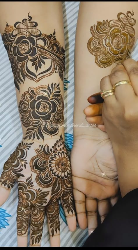 Mehendi Design Arabic Simple, Pero Ke Mehandi Design, Simple Dubai Mehndi Designs, Khafif Mehndi Designs New Dubai, Khafif Mehndi Designs Dubai, Dubai Mehndi Designs, Beautiful Simple Mehndi Design, Latest Arabic Mehndi Designs, Spine Tattoo Ideas