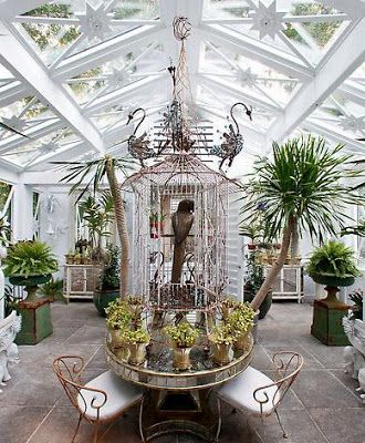 Renée Finberg ' TELLS ALL ' in her blog of her Adventures in Design: In Lyme Connecticut - An Artist's Studio And Home Garden Ideas Australia, Serre Diy, Veranda Garden, Greenhouse Interior, Garden Veranda, Conservatory Greenhouse, Indoor Greenhouse, Greenhouse Interiors, Fantasy Rooms