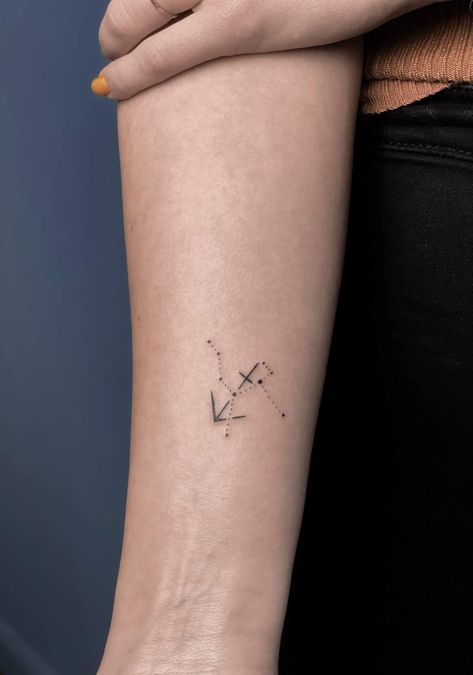 Minimalist Tattoo Saggitarius, Mini Tattoos Sagittarius, Sagittarius Tiny Tattoo, Jupiter Sagittarius Tattoo, Small Saggitarius Tattoos, Sagittarius Tattoo Designs For Women Minimalist, Gemini And Sagittarius Tattoo, Sagittarius Minimalist Tattoo, Tattoos Saggitarius