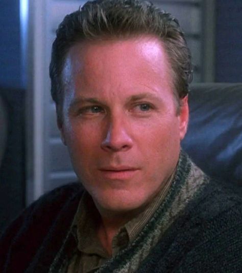 John Heard Home Alone Actor, John Heard, Home Alone 1990, Home Alone Movie, 20th Century Studios, Actor John, John Wayne, Tom Hanks, Home Alone