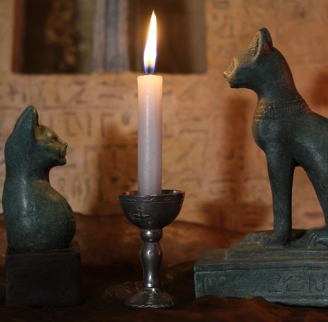 Bastet Goddess Aesthetic, Bastet Aesthetic, Bastet Altar, Cleopatra Aesthetic, Cat Familiar, Bastet Goddess, Egyptian Cat Goddess, Goddess Of Fertility, Ancient Egyptian Deities