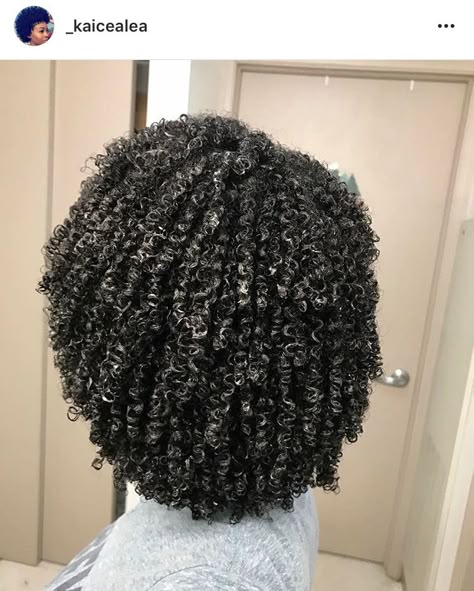 Natural Hair Moisturizer, Long Hair Care, Natural Hair Growth Tips, Best Hair Oil, Beautiful Natural Hair, 4c Hair, Natural Hair Inspiration, Natural Hair Tips, Curly Hair Care