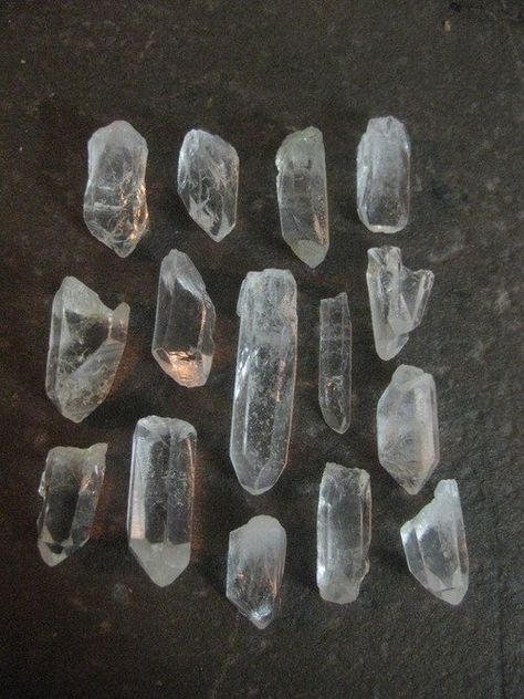 Minerals Crystals Rocks, Clear Quartz Point, The Dark Crystal, Gems And Minerals, Quartz Points, Stone Rocks, Crystal Gems, Crystals Minerals, Minerals Crystals