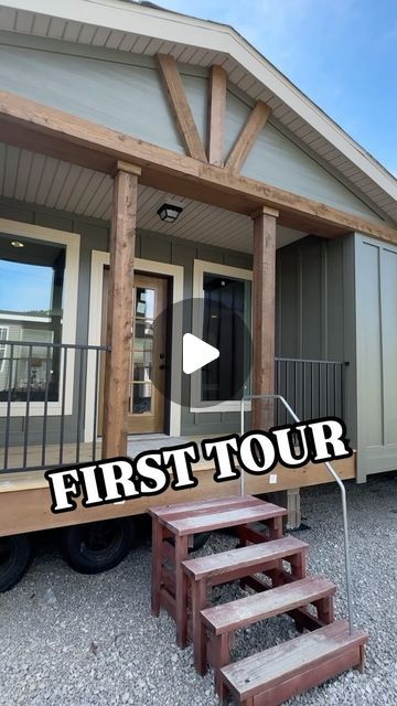 2,580 likes, 59 comments - chanceshomeworld on July 27, 2024: "🥰This manufactured/modular home is the “Clarkson” by Deer Valley Homebuilders! This prefab house/mobile home is over 2,300 sqft and located at the Home Place in Pinson, AL. WATCH THE FULL TOUR ON THE CHANNEL FOR ALL THE INFO AND PRICING, link in bio! #prefabhouse #housetour #newhome #realestate #house #mobilehome #manufacturedhomes #modularhome #prefabhomes". Deer Valley Homes Anais, Modern Farmhouse Modular Home, Nutech Homes, Barndominium Mobile Home, Rustic Modular Homes, Modular Barndominium, Modular Homes Farmhouse Floorplans, Deer Valley Modular Homes, Cute Mobile Homes