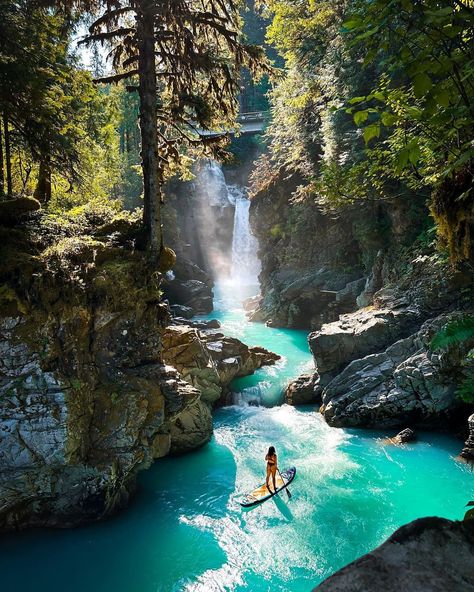 Amazing Places - Mamquam Falls In Squamish, Canada 📷... Squamish British Columbia, Winter Porch, Travel Globe, Spring Landscape, Great Wall Of China, Great Wall, Zion National Park, Call To Action, Canada Travel