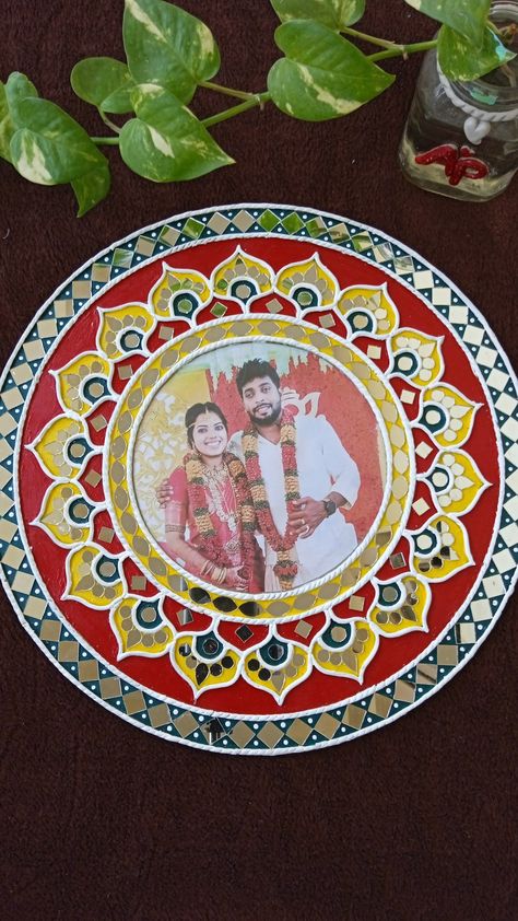 Lippan Art For Couple, Lippan Art With Photo, Lippan Art Wedding Gift, Lippan Art Photo Frame, Couples Frame, Lippon Art, Lipan Art, Painted Mirror Art, Art Couples