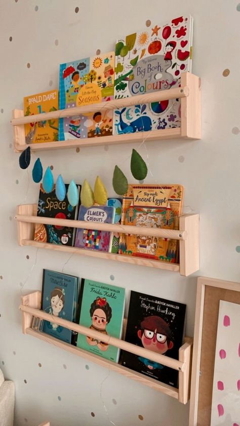 #babyboyroom #ikeanursery #nursery Diy Kid Bookshelf, Buku Diy, Woodland Kids Room, Neutral Nursery Rooms, Kids Room Bookshelves, Montessori Nursery, Nursery Room Design, Kids Bedroom Designs, Wall Bookshelves