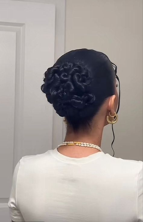 Connect Hairstyles For Black Women, Elegant Hair Black Women, Fall Updo Hairstyles, Different Parts For Hair, French Twist Updo Black Women, Velcro Rollers Black Women, Fancy Black Hairstyles, French Twist Wedding Hair, French Roll Hairstyle For Black Women