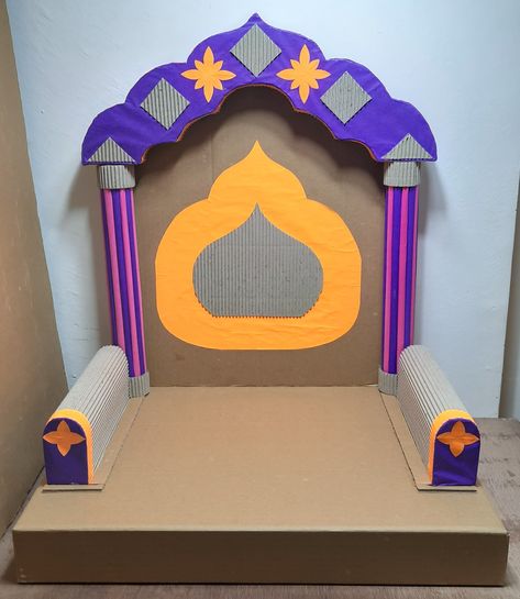 Ganpati decoration ideas Temple Backdrop, Jay Ganesh, Cardboard Crafts Decoration, Diwali Painting, Ganpati Decoration Theme, Ganesh Decoration, Mandir Decoration, Ganpati Decor, Ganesh Chaturthi Decoration