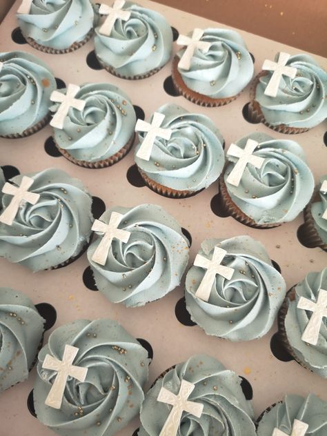 Communion Cupcakes For Boys, Baptism Dessert Ideas, Confirmation Cupcakes Ideas, Communion Party Ideas Boys, Boy Confirmation Party Ideas, Conformation Decor, Boy Confirmation Cake, Baptism Ideas Boys Decoration, Boy Baptism Cakes