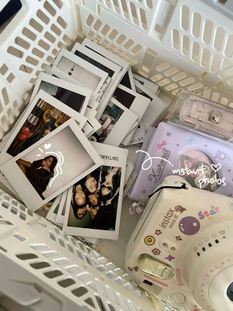 Instax Camera Decoration Ideas, Instax Photos Aesthetic, Polaroid Gift Ideas, Instax Photos Ideas, Instax Aesthetic, Polaroid Ideas, Polaroid Pics, The Life I Want, Life I Want