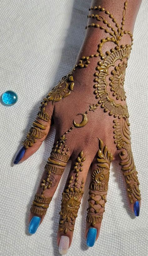 henna designs, celestial henna designs, moon henna designs, henna ideas, star henna designs, galaxy henna designs, henna design ideas Afghan Henna Designs, Blue Henna Designs, Complex Henna Designs, Moon Henna Design, Moon Mehendi Designs, Celestial Henna, Star Henna Designs, Henna Moon Design, Moon Henna Designs