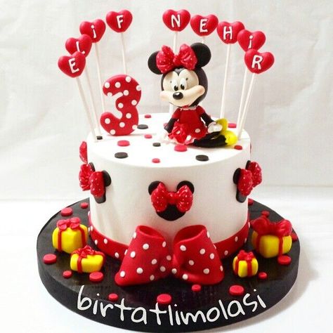 Minnie Mouse Pasta, Mini Mouse Birthday Cake, Mickey And Minnie Cake, Pasta Cake, Minnie Mouse Birthday Cakes, Minnie Cake, Minnie Mouse Cake, Mouse Cake, Disney Birthday