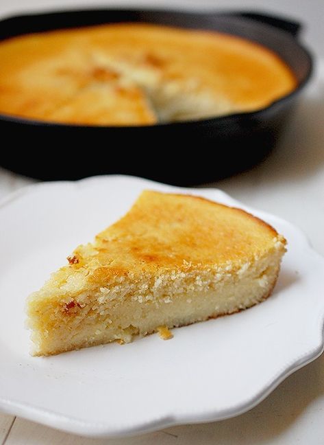 Cornmeal Cakes, Cornmeal Cake, Southern Cornbread Recipe, White Corn Meal, Cornmeal Recipes, Farm Cooking, Southern Cornbread, Custard Cake, Leftover Cake