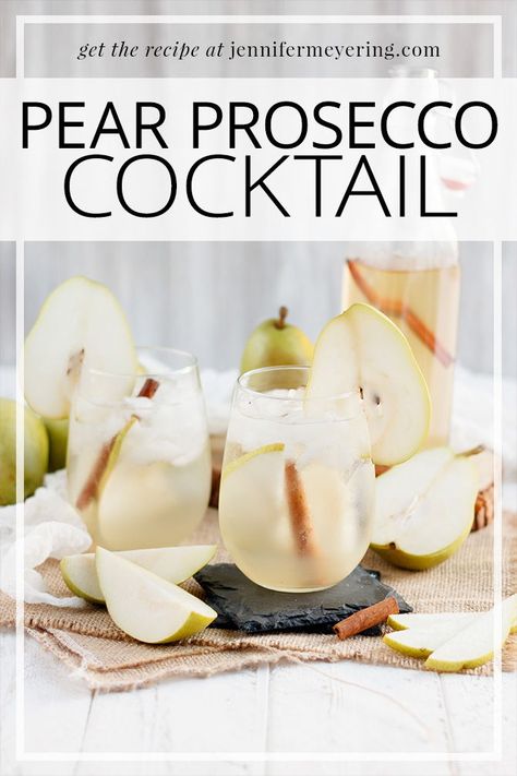 Flavored Simple Syrup, Cocktail Vodka, Pear Cocktails, Pear Vodka, Prosecco Cocktails, Boozy Drinks, Fancy Drinks, Fall Cocktails, Cocktail Drinks Recipes