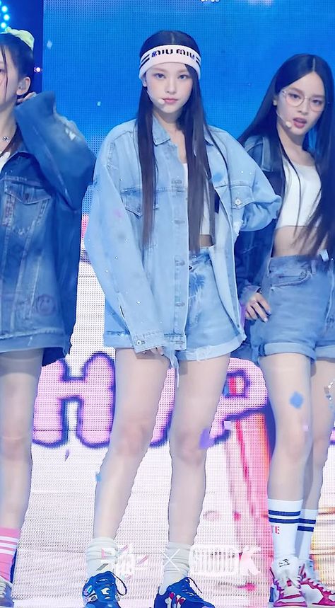 Kpop Sport Outfit, New Jeans Haerin Outfit, Haerin Attention Outfit, Haerin Outfits Casual, New Jeans Hype Boy Outfit, Newjeans Hype Boy Outfit, Haerin Stage Outfit, Haerin New Jeans Outfit, New Jeans ヘリン