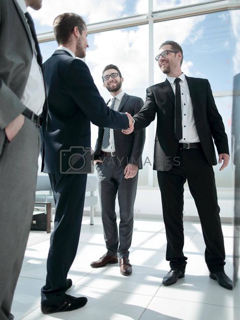 welcome and handshake of business people #Ad , #handshake, #business, #people, #Advertisement Handshake Business, Corporate Shoot, Yay Images, Business People, Model Release, Blue Ocean, Stock Footage, Free Stock Photos, Vector Illustration