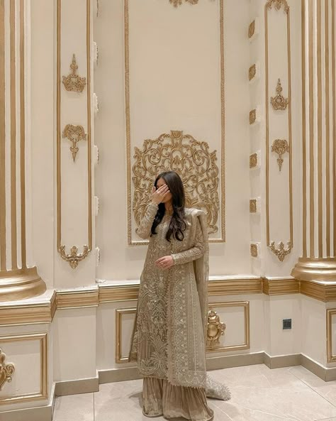 Taking order for this beautiful Outfit colour customization available any other inquiries please contact us on WhatsApp +923117653999 We Ship Worldwide 🌐 - - - #bintezainab #mehndioutfits #mehndibride #makeuptutorial #makeupartist #makeupvideos #bridalgowns #valimareception #pakitanidesigner #ukclothes #pakistanstreetstyle #pakistanicelebrities #gharara #pakistanisuits #punjabweddings #nikahdress #bridaljewellery #photography #mehndijewellery #couplegoals #gownstyle #pakistanidressesuk #hand... Designer Party Wear Dresses Pakistan, Walima Outfit, Jewelry Reels, Pakistani Actress Dresses, Actress Dress, Desi Clothing, Cultural Clothing, Desi Fits, Eastern Fashion