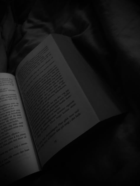 Black Books Aesthetic, Reading Dark Aesthetic, Black And White Book Aesthetic, Books Aesthetic Black, Book Aesthetic Black, Dark Books Aesthetic, Books Dark Aesthetic, Books Aesthetic Dark, Reading Aesthetic Dark