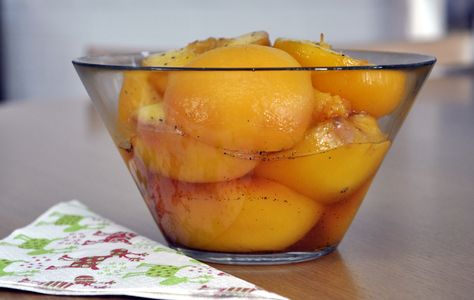 Poached Nectarines, Poached Peaches, Nectarine Recipes, Stewed Fruit, Recipes Fruit, Peach Bowl, Peach Dessert Recipes, Fruit Compote, I Was A Child