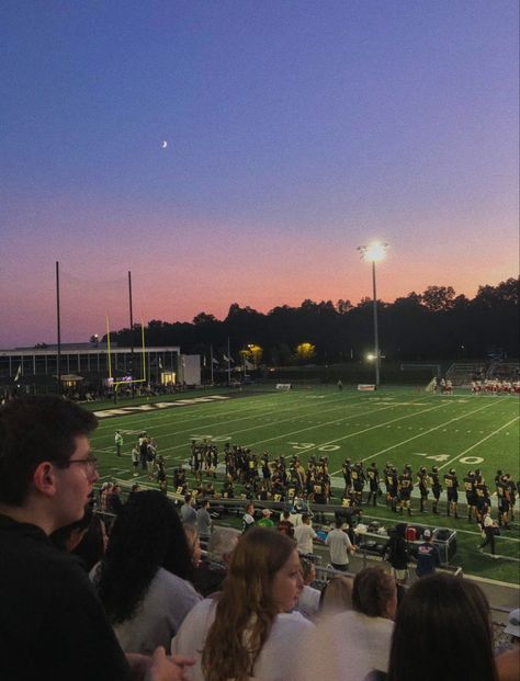 Football Friday Night, University Sports Aesthetic, Football Night, Football Game Asethic, Fall Football Game Aesthetic, Fall Sunset, College Freshman, Fall Football Aesthetic, Football Season Aesthetic