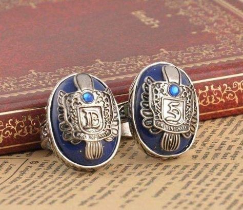 Stefan Vampire, Damon Stefan, Vampire Diaries Jewelry, Daylight Ring, Damon And Stefan Salvatore, Family Crest Rings, Fandom Jewelry, Vampier Diaries, Vampire Diaries Stefan