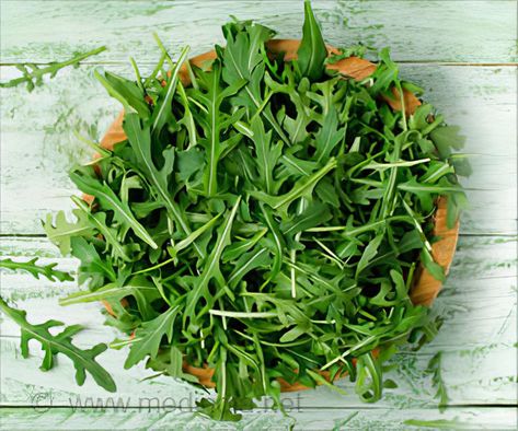 Arugula: Top 10 Benefits for the Heart, Gut and More Arugula Plant, Arugula Benefits, Benefits Of Arugula, Herb Benefits, Salad Arugula, Baby Arugula, Goat Cheese Salad, Cheese Salad, Arugula Salad