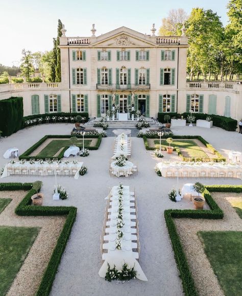 European Wedding Venue, Luxury Event Decor, French Chateau Wedding, Castle Wedding Venue, Dream Wedding Decorations, Newly Wed, Dream Wedding Venues, Wedding Money, Chateau Wedding