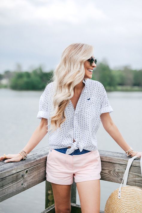 69d658d0b2859e32cd4dc3b970c8496cdesc45655297ri Southern Preppy Outfits, Preppy Spring, Southern Fashion, Preppy Women, Preppy Fashion, Blue Outfits, Southern Outfits, Preppy Summer Outfits, Preppy Southern