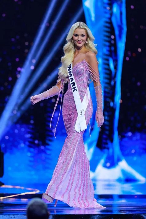 Miss Universe 2024: Evening Gowns, Pearl Crown & More Photos Pageant Evening Gowns Miss Usa, Miss Universe 2024, Miss Universe 2008, Miss Universe Dresses, Miss Universe Gowns, Miss Universe Winners, Beauty Pageant Dress, Pageant Evening Gowns, Beauty Pageant Dresses