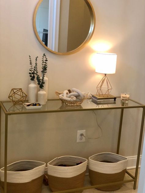 Entryway Table White And Gold, Gold Accents For Bedroom, Cream And Gold Apartment, Entryway Table Decor Gold, Gold Accents Home Decor, Coffee Console Table, Living Room Inspiration Gold Accents, Console Table Decorating Gold, Gold Accent House Decor