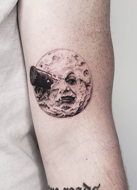 I want it on my left wrist To The Moon Tattoo, Physics Tattoos, Film Tattoo, The Moon Tattoo, A Trip To The Moon, Harry Tattoos, Full Moon Tattoo, Abstract Tattoo Designs, Moon Tattoos