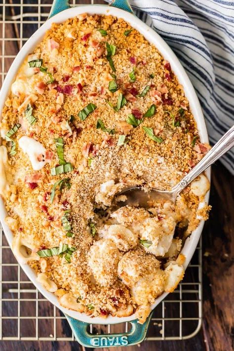 This CHEESY BACON GNOCCHI BAKE is the ultimate comfort food! It's easy, full of everything I love (pasta, bacon, and CHEESE), and it can be made in minutes. We are obsessed with this baked gnocchi recipe. The entire family will love it! Best Pasta Bake Recipe, Bacon Gnocchi, Pasta Bacon, Gnocchi Bake, Gnocchi Dishes, Baked Pasta Dishes, Baked Gnocchi, Gnocchi Recipe, The Cookie Rookie