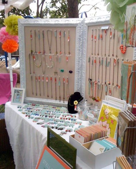 Jewellery Stall, Suitcase Display, Jewelry Booth, Craft Show Booth, Jewerly Displays, Painted Picture Frames, Craft Fairs Booth, Fair Display, Craft Market