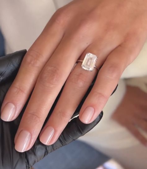 Nude manicure,wedding nails,Sofia Richie,Emerald cut ring Sofia Richie Wedding Ring, Sophia Richie Wedding Ring, Sophia Richie Ring, Sofia Richie Wedding Nails, Sofia Richie Ring, Sophia Richie Engagement Ring, Sofia Richie Engagement Ring, Sophia Richie Nails, Wedding Manicure For Bride