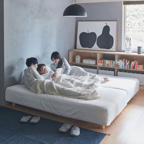 Muji Bed, Muji Furniture, Simple Dresser, Muji Home, Dining Sofa, Japanese Furniture, Bed Dimensions, Ottoman Cover, Simple Bed