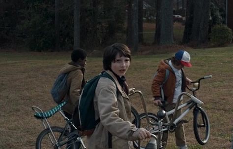 Stranger Things 1 Aesthetic, Stranger Things Ep 1, Stranger Things Season 1 Aesthetic, Season 1 Stranger Things, Stranger Things Screencaps, City Bike Style, Aesthetic Stranger Things, Stranger Things Season 1, Stranger Things Show