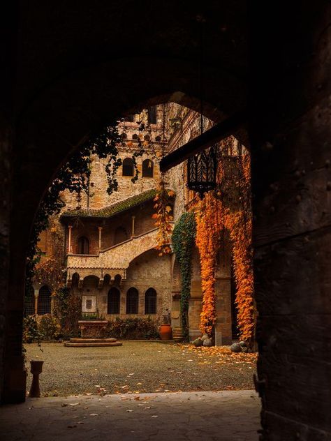 Court Aesthetic, Autumn Court, House Of Wolves, Fall Instagram, Castle Aesthetic, Italy Holidays, Italy Photography, Fantasy Castle, Cozy Fall