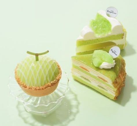 Melon Cake, Rainbow Food, Pretty Dessert, Delicious Cakes, Japanese Dessert, Bakery Desserts, Think Food, Japanese Sweets, Bakery Recipes