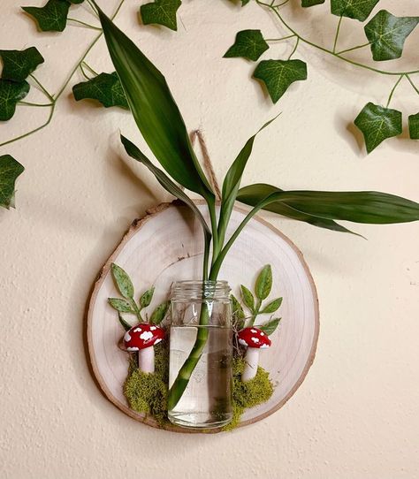 Trendy garden decoration gardening ideas garden art garden party Mushroom Propagation, Propagation Wall Hanging, Mushroom Frame, Mushroom Kitchen Decor, Mossy Mushroom, Propagation Wall, Witchy Forest, Business Merchandise, Mushroom Wall Decor