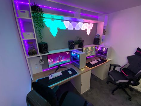 Gaming Basement, Couple Gaming Room Setup, Custom Gaming Desk, Gaming Equipment, Gaming Desk Setup, Game Setup, Custom Keyboard, Computer Gaming Room, Gamer Setup