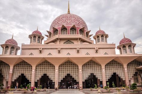 Interior of The Masjid Putra or Putra Mosque at Putrajaya, Malaysia. Interior of The Masjid Putra or Putra Mosque at Putrajaya constructed with rose-tinted stock photo Masjid Putrajaya, Putra Mosque, Jama Masjid Delhi, Pink Mosque, Sultan Ahmed Mosque, Sultan Qaboos Grand Mosque, Jama Masjid, Blue Roof, Sheikh Zayed Grand Mosque