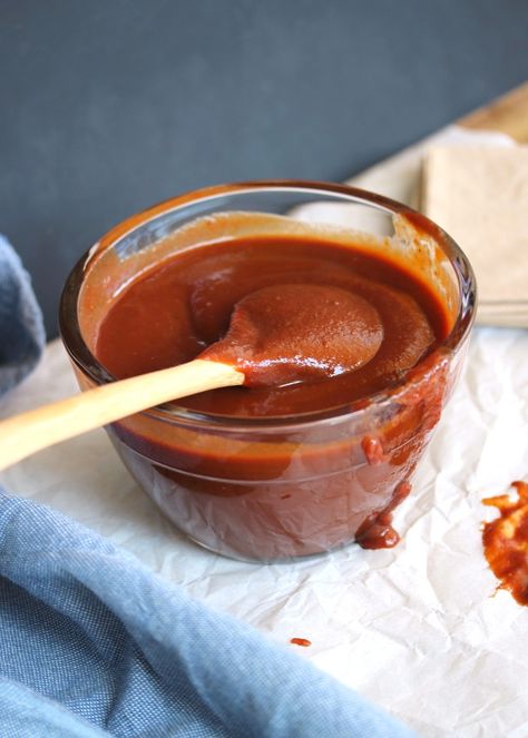 Just Jessie B: Homemade Whole30 BBQ Sauce | PALEO Nestle Cookie Dough, Paleo Sauces, Bbq Sauce Recipe, Homemade Bbq, Bbq Sauce Homemade, James Martin, Recipe 30, Paleo Whole 30, It Goes On