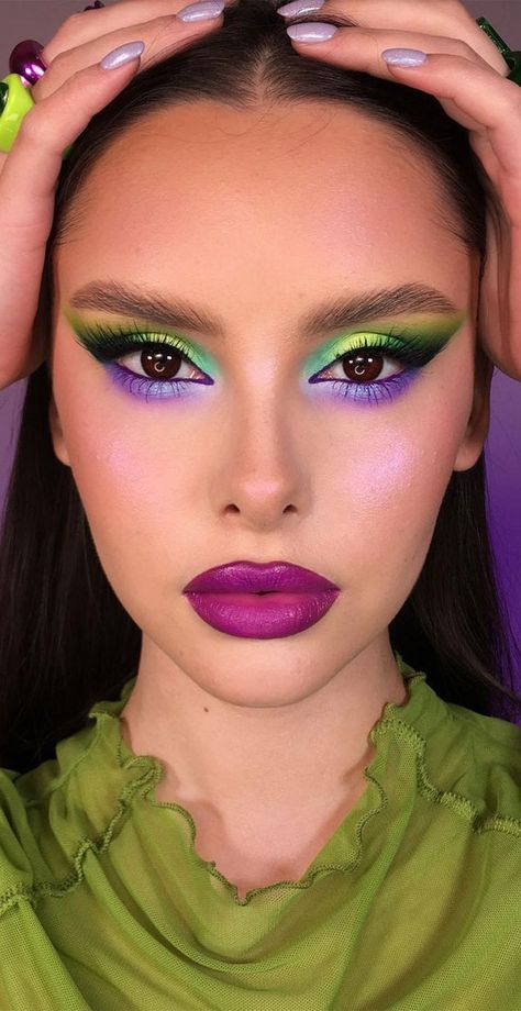 summer makeup ideas, vibrant makeup, summer makeup looks, colourful summer makeup, colorful makeup look, vibrant eyeshadow look Summer Eyeshadow Looks, Glam Rock Makeup, Daring Makeup, Colorful Eyeshadow Palette, Rainbow Eye Makeup, Everyday Eyeshadow, Vibrant Makeup, Eyebrow Grooming, Eye Makeup Styles