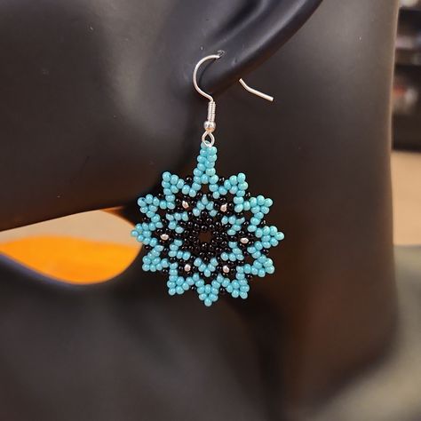 These Artisan Handcrafted Beaded Earrings Are A Perfect Addition To Any Jewelry Collection. The Snowflake Shape And Multicolor Design Make Them A Unique And Eye-Catching Statement Piece. The Dangle/Drop Style With A Hook Closure Is Perfect For Wearing On The Lobe Area. Crafted With Alloy Metal And Measuring 1.75 Inches In Length, These Earrings Are A Testament To The Skill And Creativity Of The Handcrafts. The Earrings Are Perfect For Those Who Appreciate The Art Of Handcrafted Jewelry And Want Gold Foil Texture, Snowflake Shape, Natural Stone Earrings, Handmade Jewelry Tutorials, Beaded Earrings Patterns, Earring Ideas, Rainbow Earrings, Beaded Dangle Earrings, Earring Patterns